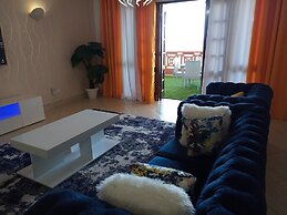 Stay.Plus Shanzu Beachfront Apartment