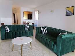Stay.Plus Shanzu Beachfront Apartment