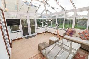 15 Tower Meadows