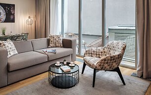 VN17 Rooftop Suites by Adrez Living