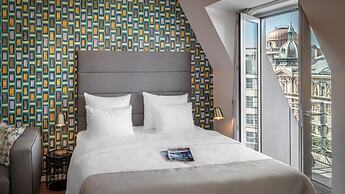 VN17 Rooftop Suites by Adrez Living