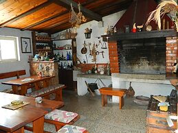 Apartments and Rooms Darinka