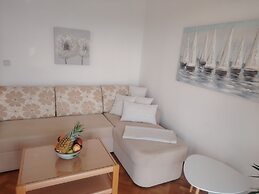 Apartment Sunny Apartment