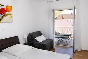 Apartments Kendes