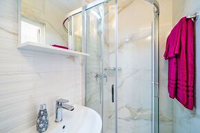 Apartment and Rooms Mato