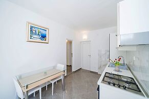 Apartment and Rooms Mato