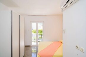 Apartment and Rooms Mato