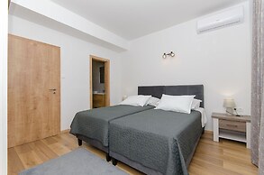 Apartments Koras