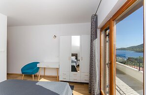 Apartments Koras