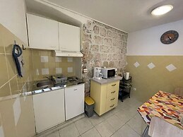 Apartments Jugo i Bura
