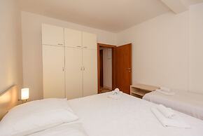 Apartments Zdravko