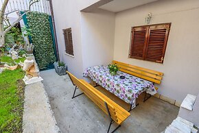 Apartments Zdravko
