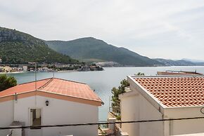 Apartments Zdravko
