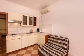 Apartments Zdravko