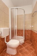 Apartments Zdravko