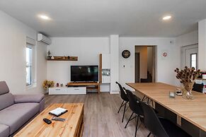 House Villa Ivona