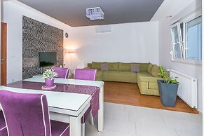 Apartment Mario