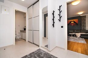 Apartment Only Love