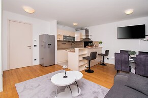 Apartment Only Love
