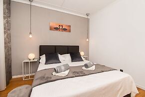 Apartment Only Love