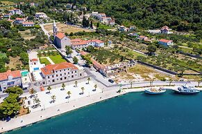 Apartments Davor
