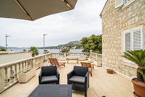 Apartments Davor