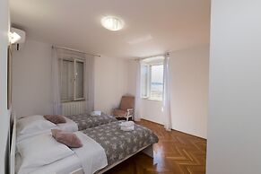 Apartments Davor