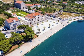 Apartments Davor