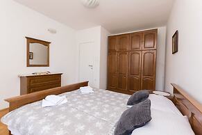 Apartments Davor