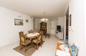 Apartments Davor
