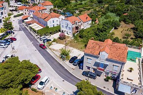 Apartments Davor