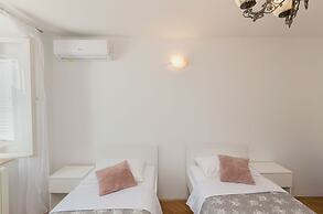 Apartments Davor