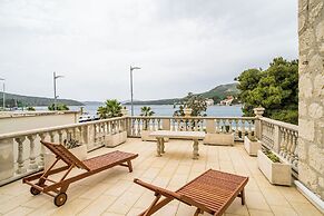 Apartments Davor