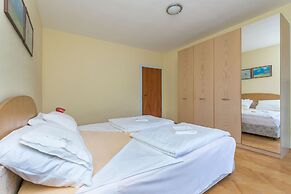 Apartments Mara