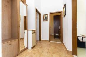 Apartment Raos