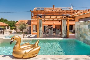 Villa Gold
