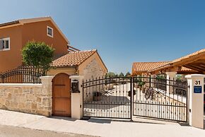 Villa Gold
