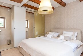 Villa Gold