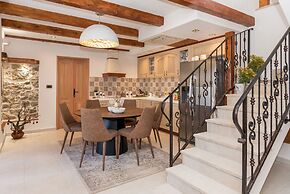 Villa Gold