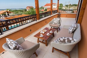 Villa Gold