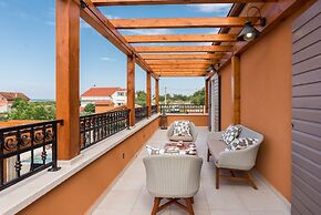 Villa Gold