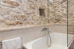 Villa Stone