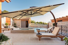 Villa Stone
