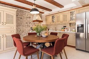 Villa Stone