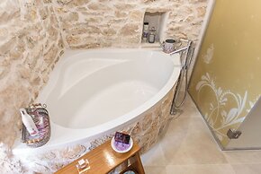 Villa Stone