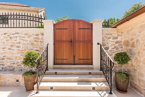 Villa Stone
