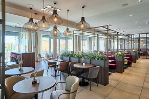VOYA Hotel