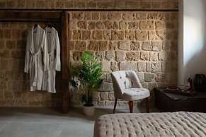 Ancient Knights Luxury Suites