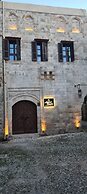 Ancient Knights Luxury Suites
