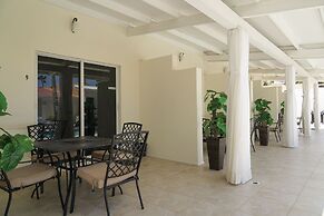Yoyita Suites Aruba